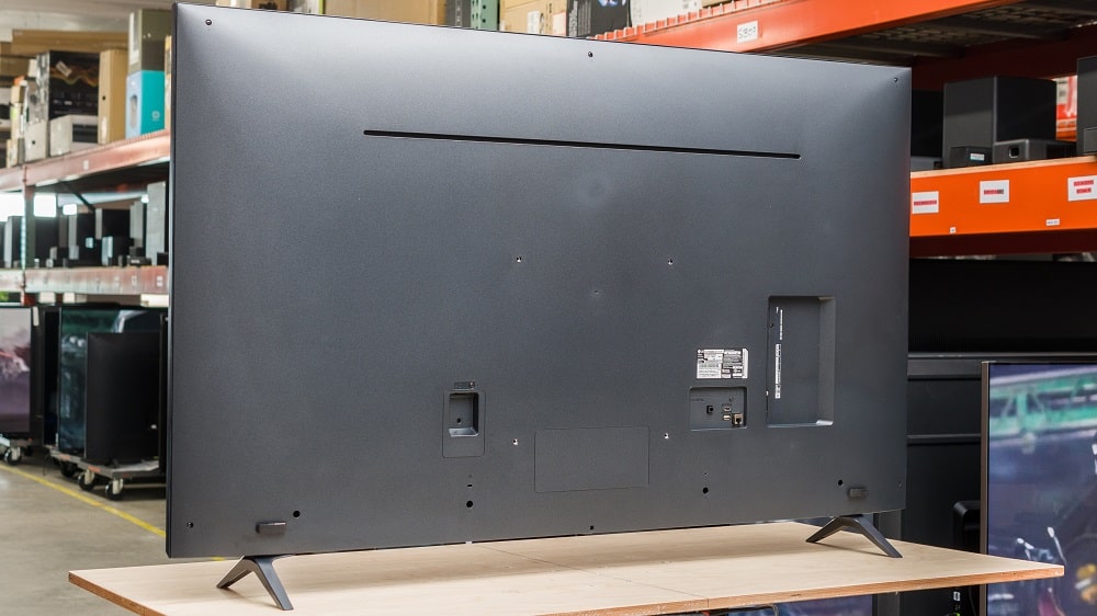 پشت تلویزیون ال جی 50UR8000 مونتاژ مصر 