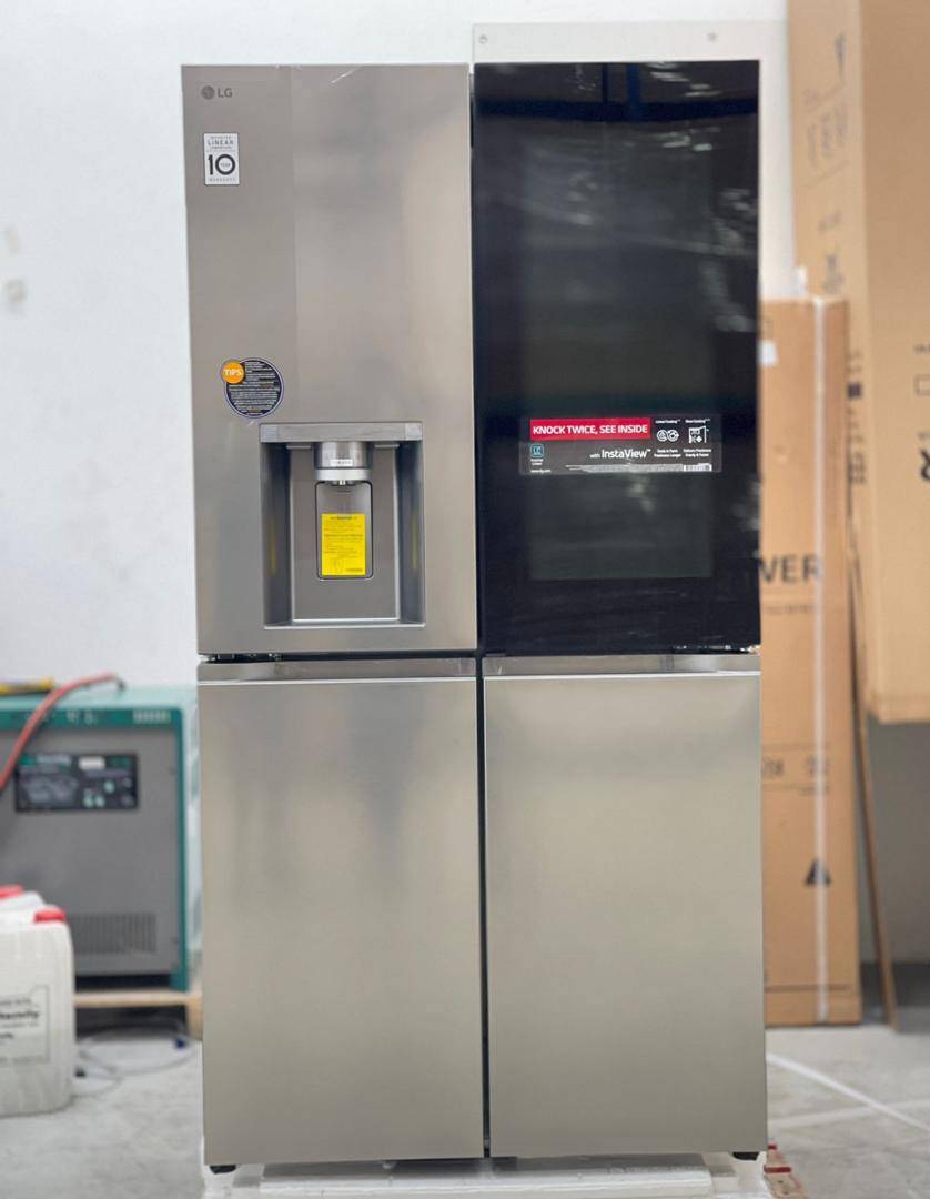 نمای پنل هوشمند و امکانات LG ThinQ در یخچال ال جی X39 سیلور